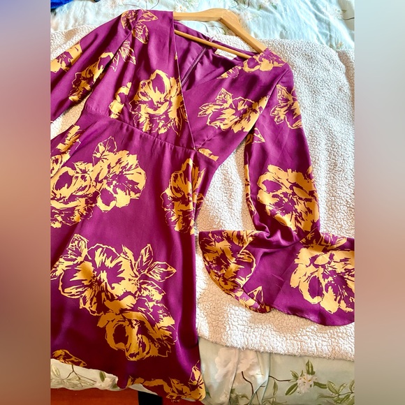 Boho bell sleeve MODCLOTH dress - Picture 2 of 5